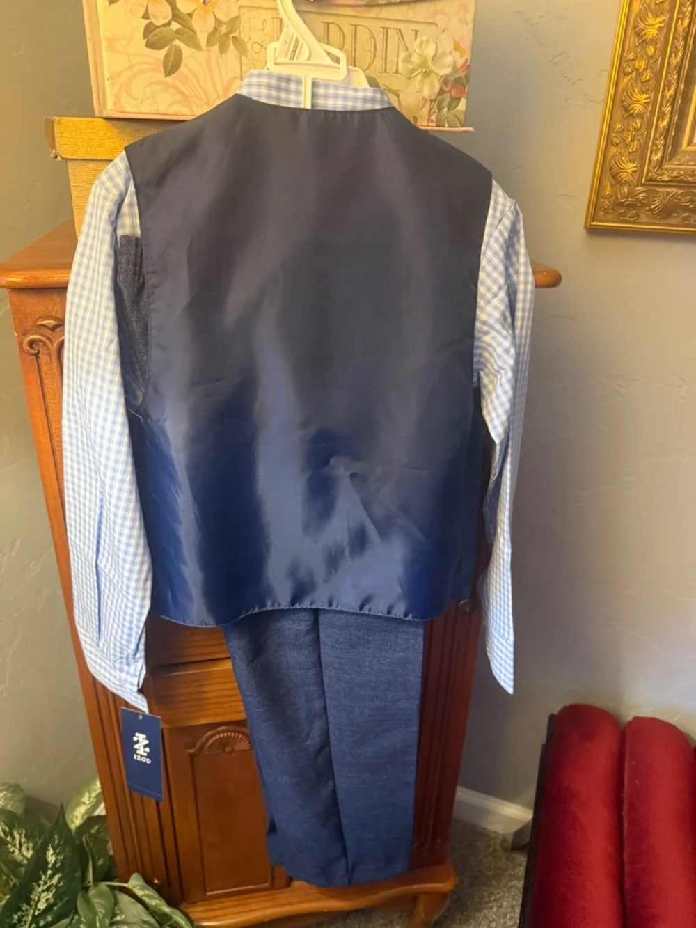 IZOD 4-piece grayish-blue suit!